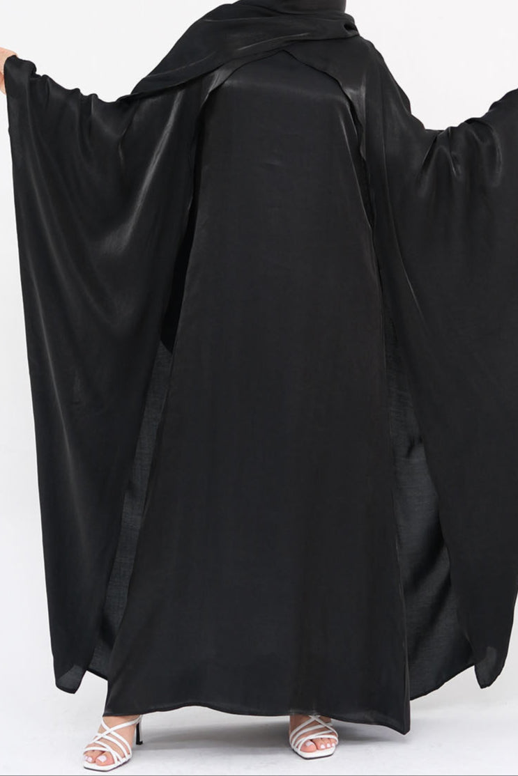 Solenne Pearl-Sheen Elegant  Abaya 1028 – Classic Black